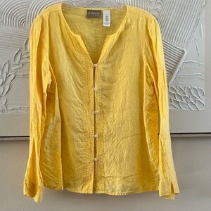 Liz Claiborne Lizwear Women's Yellow Long Sleeve Front Button SZ M Top Blouse